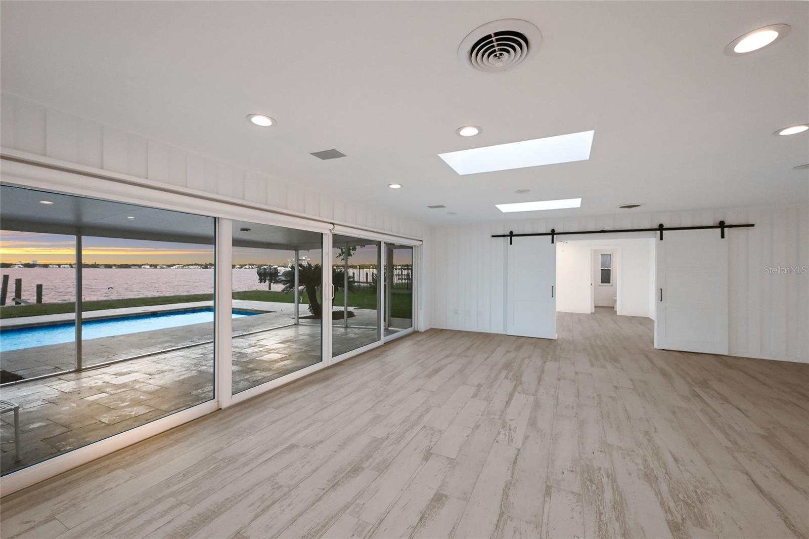 Sarasota, Florida, 34242, United States, 3 Bedrooms Bedrooms, ,2 BathroomsBathrooms,Residential,Active,2006986