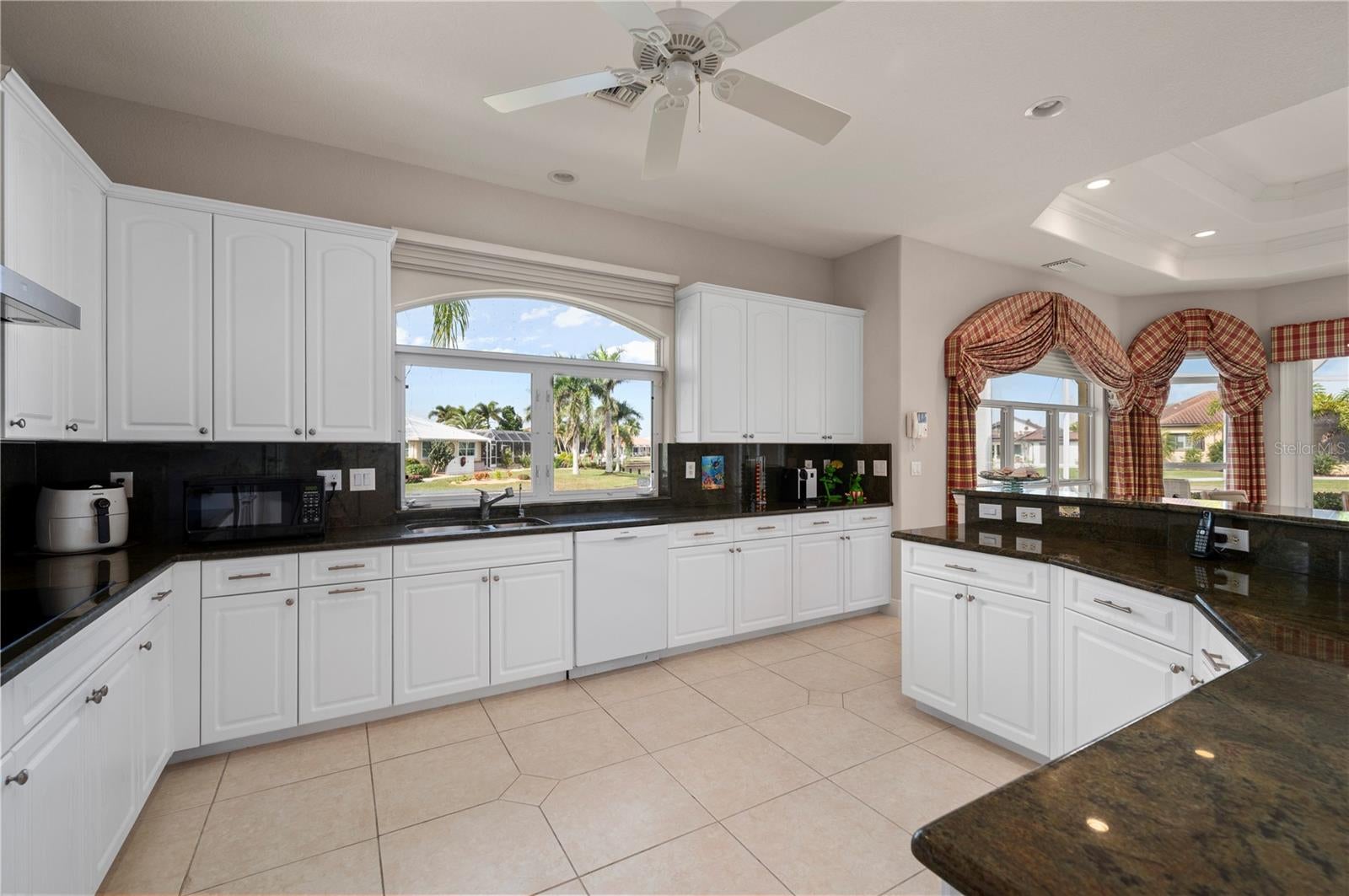 Punta Gorda, Florida, 33950, United States, 5 Bedrooms Bedrooms, ,5 BathroomsBathrooms,Residential,Active,2007175