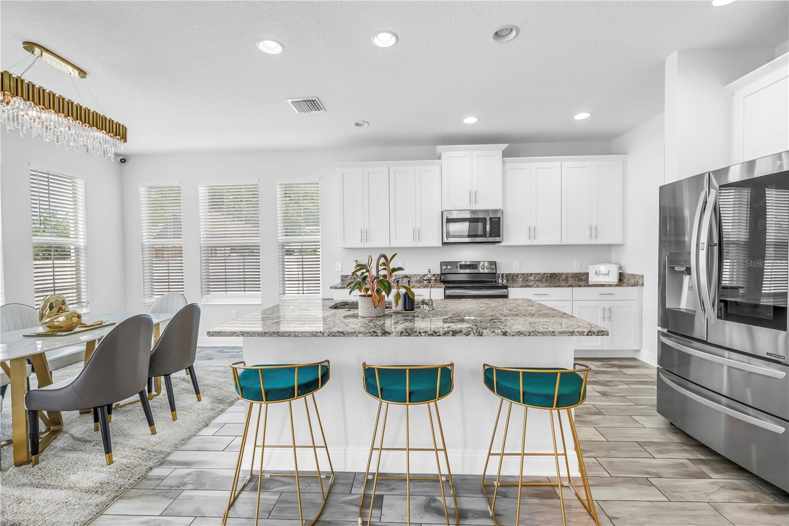 St Petersburg, Florida, 33710, United States, 4 Bedrooms Bedrooms, ,3 BathroomsBathrooms,Residential,Active,1936373
