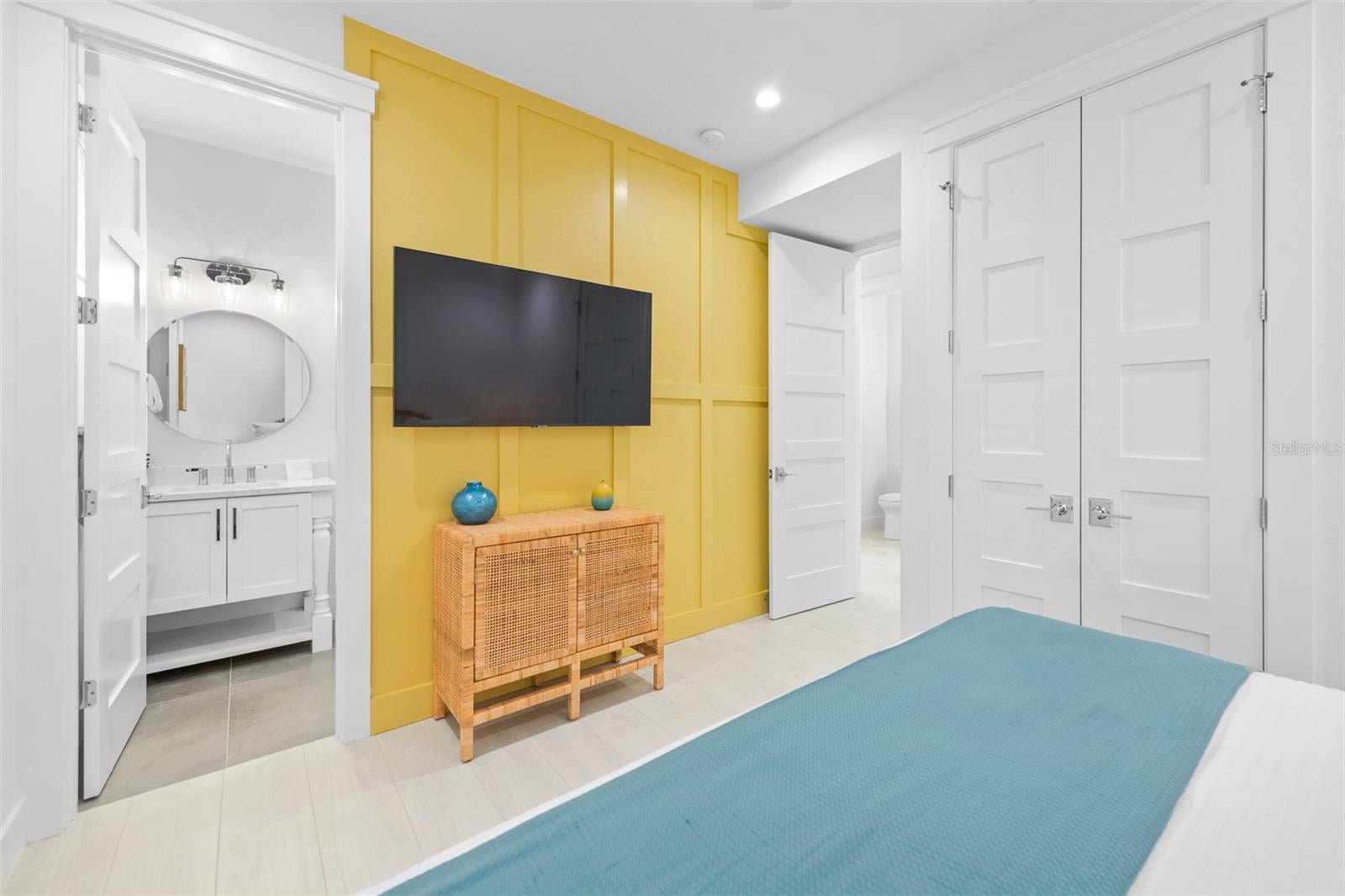 Sarasota, Florida, 34236, United States, 8 Bedrooms Bedrooms, ,10 BathroomsBathrooms,Residential,Active,2006955