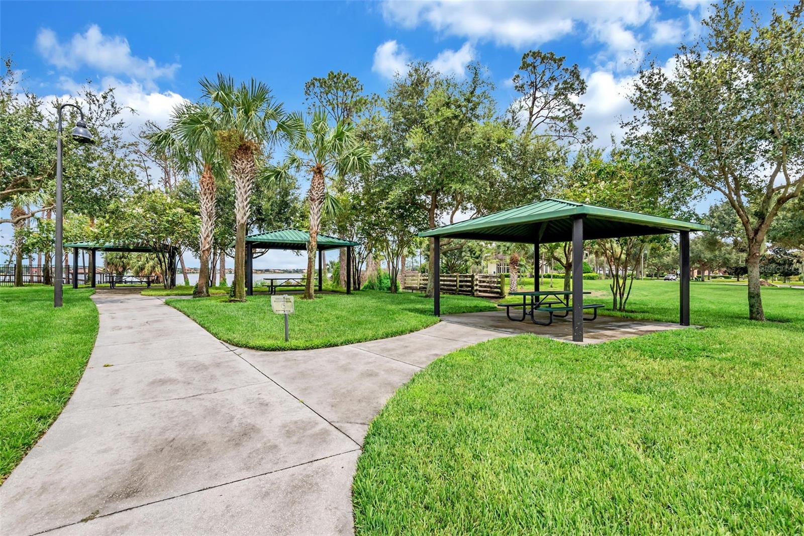 Windermere, Florida, 34786, United States, 5 Bedrooms Bedrooms, ,6 BathroomsBathrooms,Residential,Active,1894516
