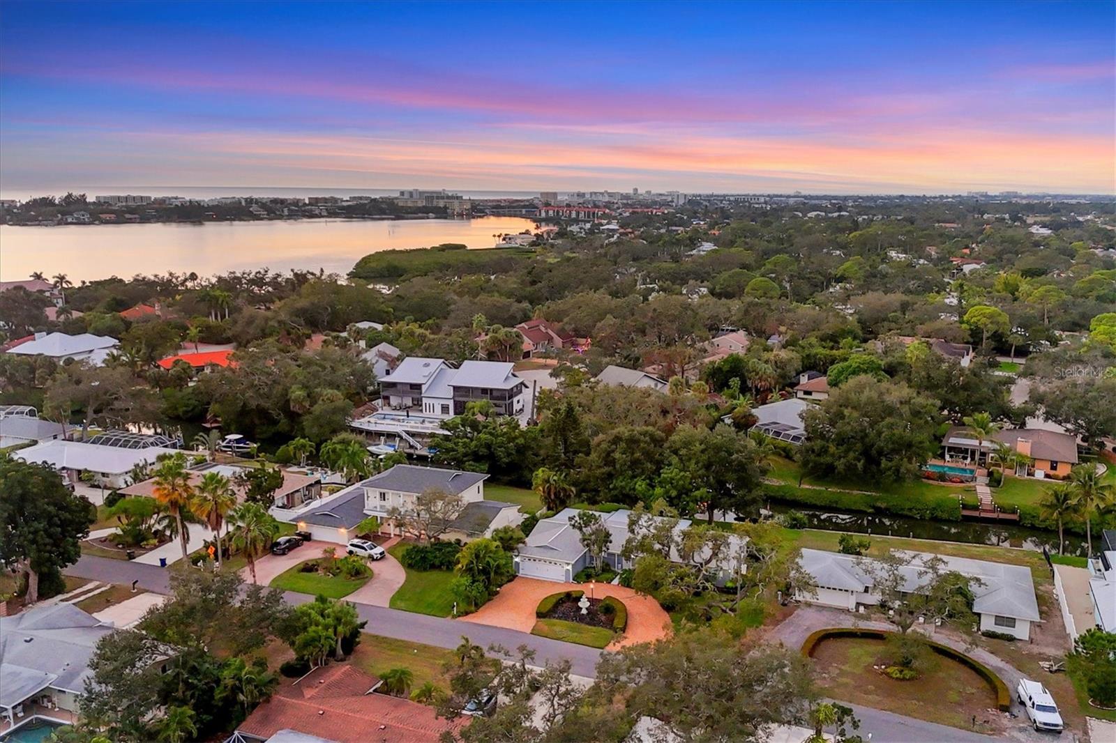 Sarasota, Florida, 34231, United States, 3 Bedrooms Bedrooms, ,2 BathroomsBathrooms,Residential,Active,2010584