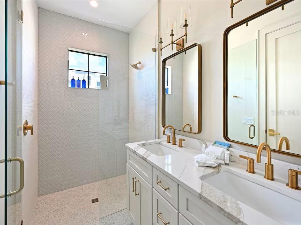 Bradenton Beach, Florida, 34217, United States, 4 Bedrooms Bedrooms, ,5 BathroomsBathrooms,Residential,Active,2044169