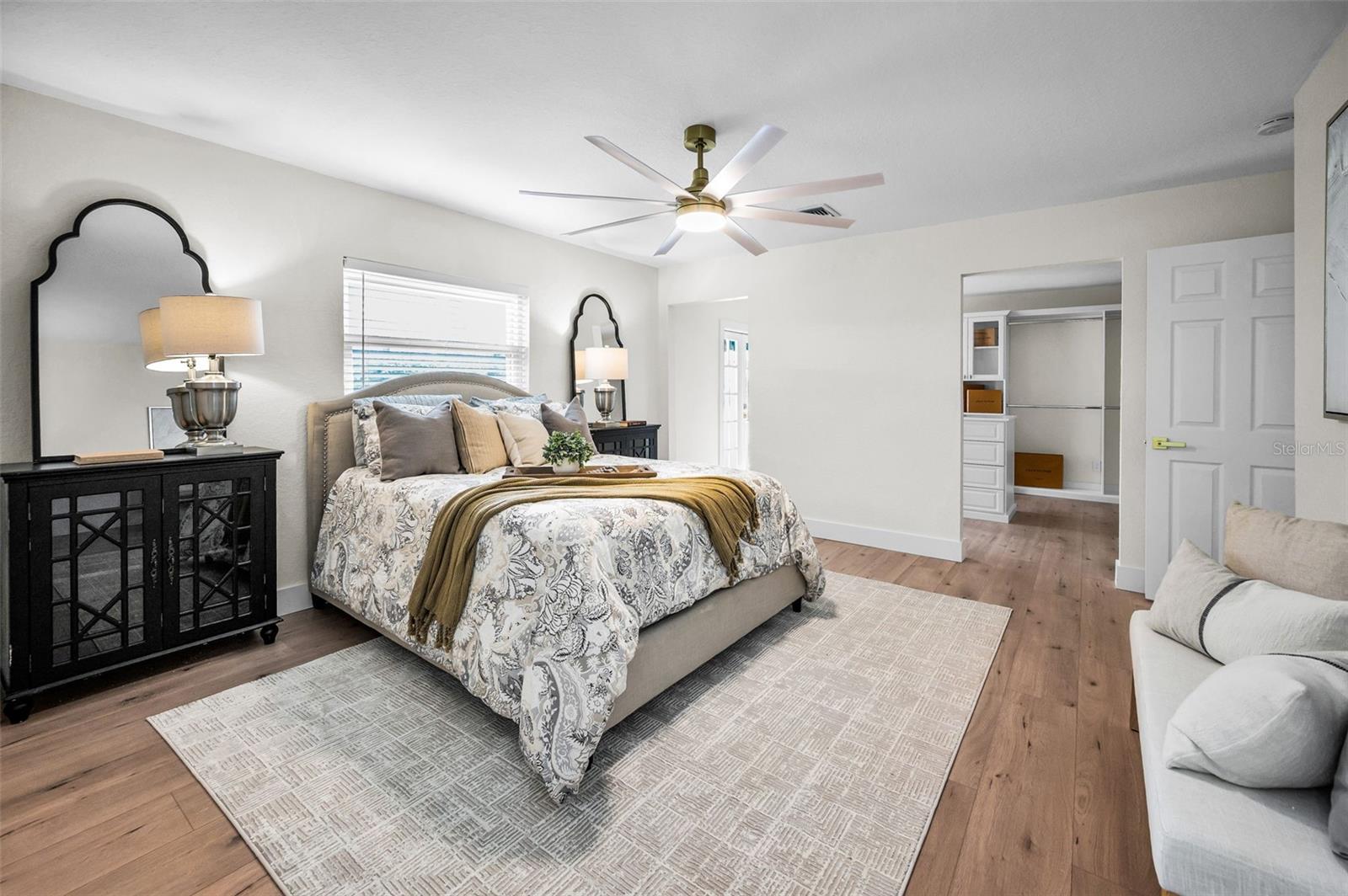 Tampa, Florida, 33609, United States, 4 Bedrooms Bedrooms, ,4 BathroomsBathrooms,Residential,Active,1880304