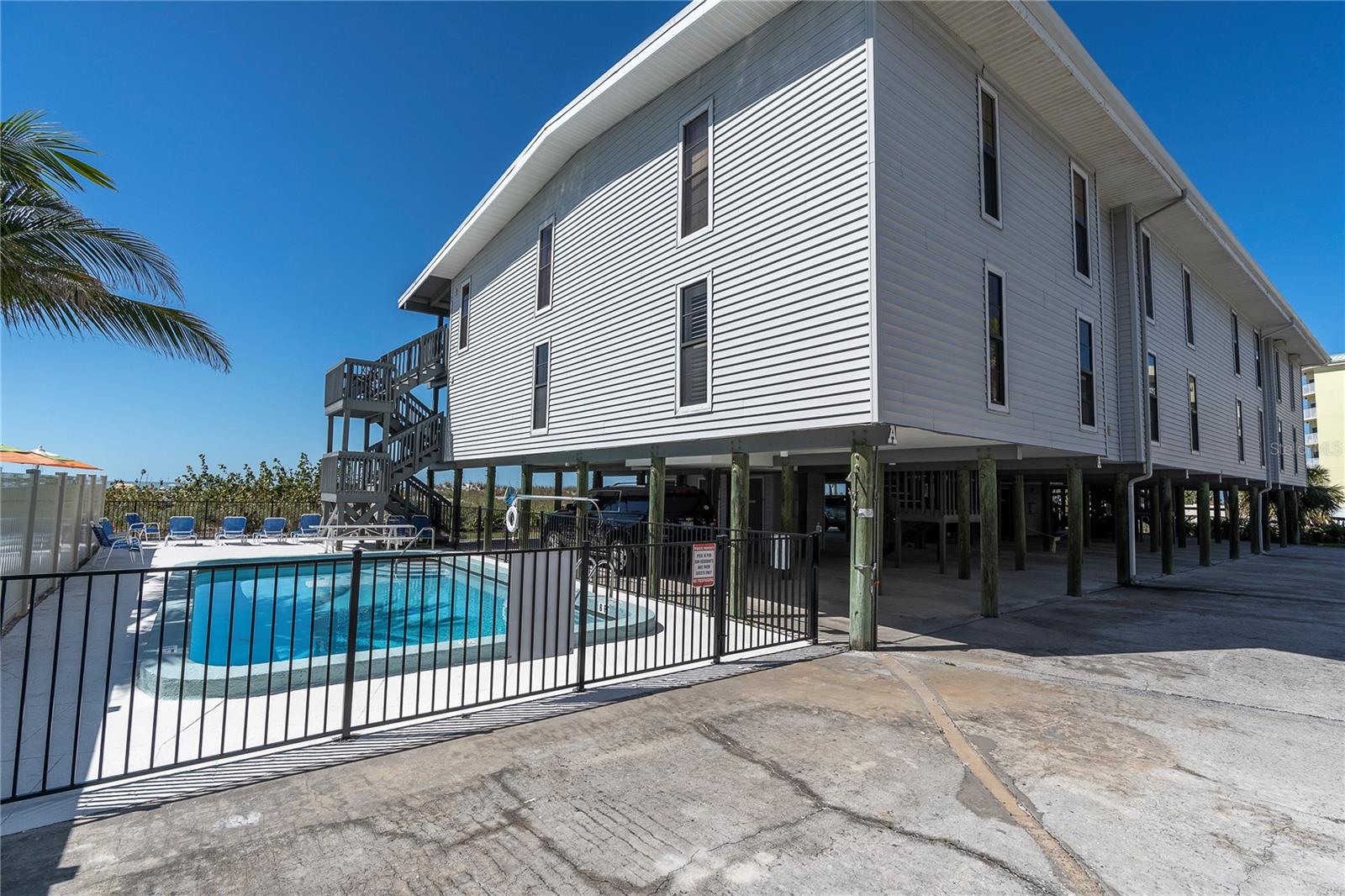 Treasure Island, Florida, 33706, United States, ,2 BathroomsBathrooms,Residential,Active,1749239