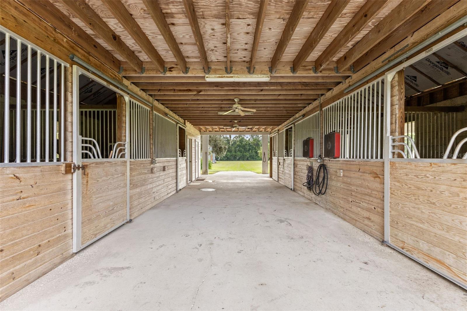 Brooksville, Florida, 34602, United States, 4 Bedrooms Bedrooms, ,6 BathroomsBathrooms,Residential,Active,1919396