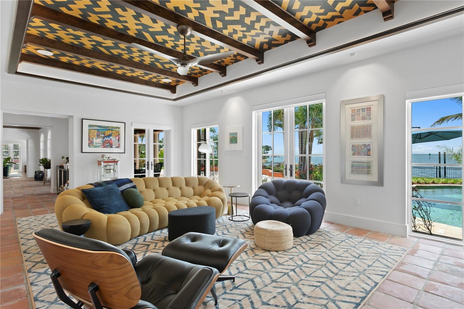 St Petersburg, Florida, 33704, United States, 6 Bedrooms Bedrooms, ,7 BathroomsBathrooms,Residential,Active,1871834