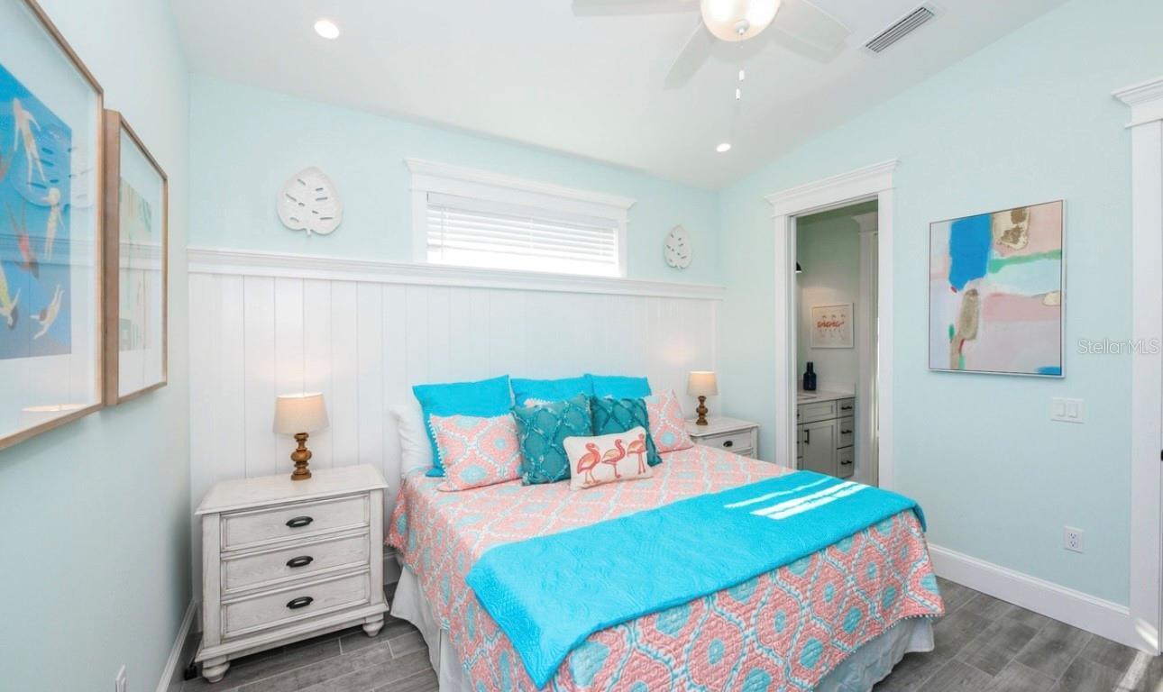 Bradenton Beach, Florida, 34217, United States, 7 Bedrooms Bedrooms, ,8 BathroomsBathrooms,Residential,Active,1988487