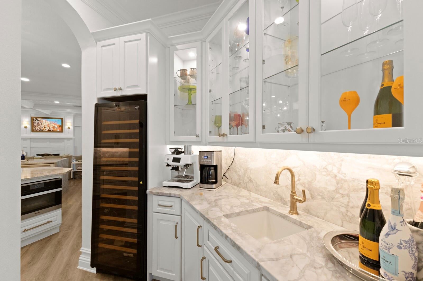 Bradenton, Florida, 34209, United States, 5 Bedrooms Bedrooms, ,6 BathroomsBathrooms,Residential,Active,1800164