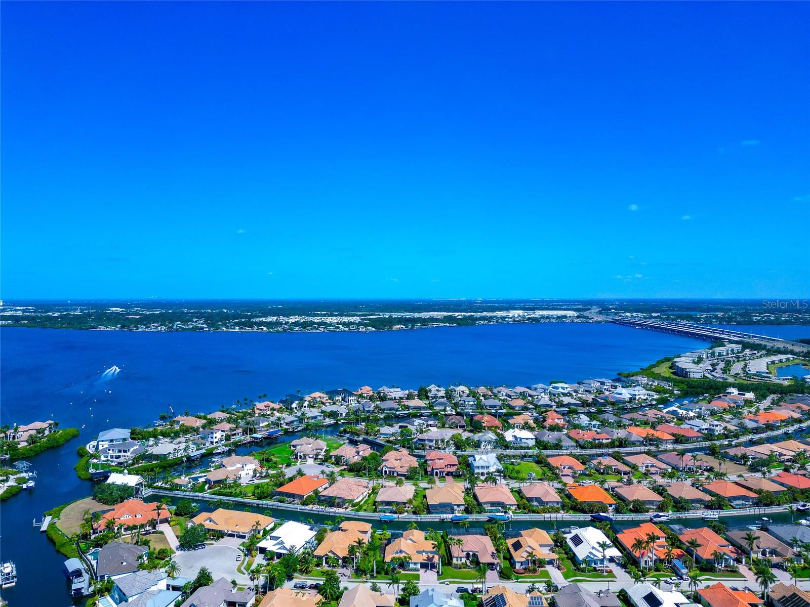 Bradenton, Florida, 34208, United States, 3 Bedrooms Bedrooms, ,5 BathroomsBathrooms,Residential,Active,1986879