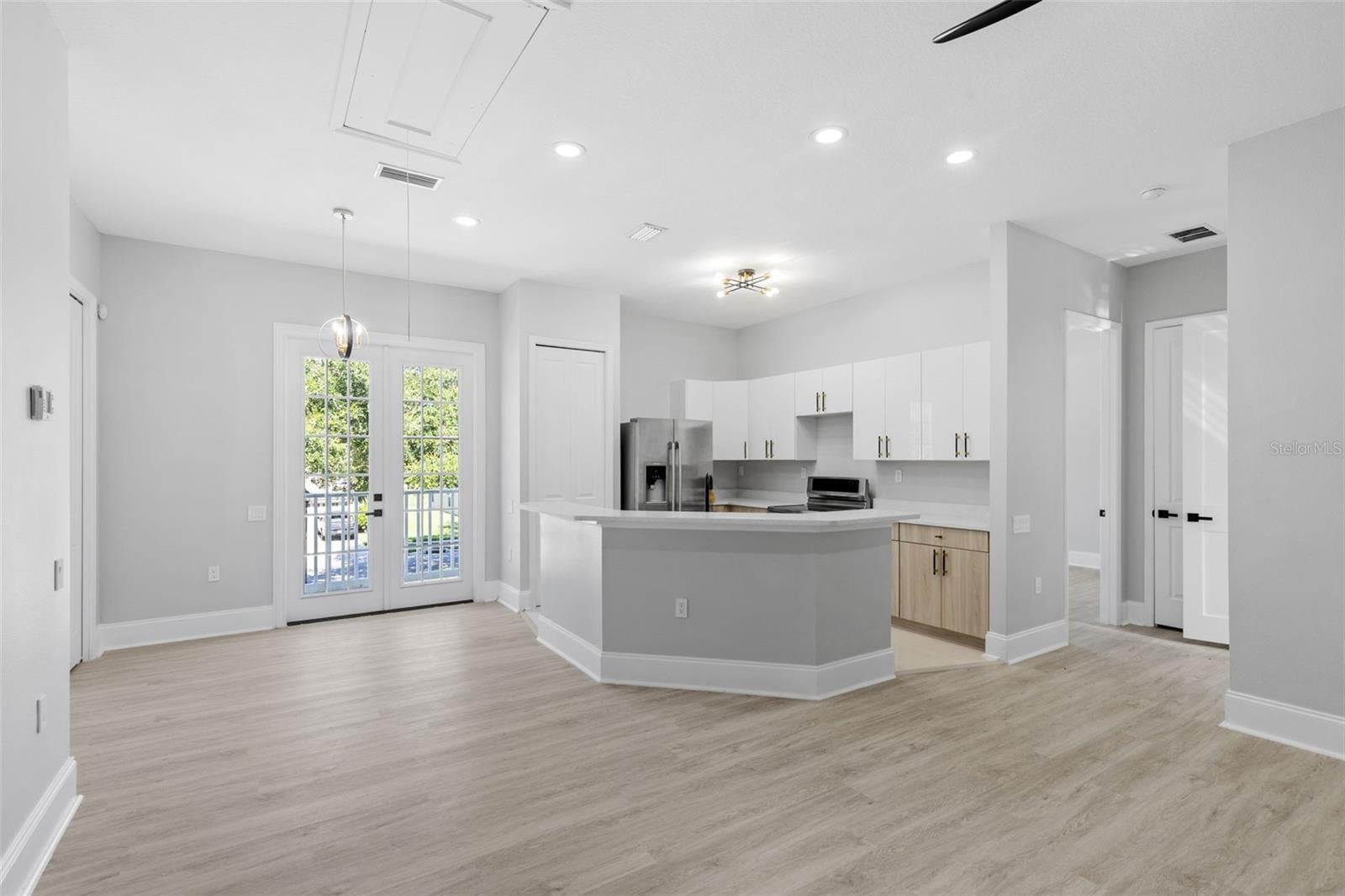 Brandon, Florida, 33510, United States, 6 Bedrooms Bedrooms, ,7 BathroomsBathrooms,Residential,Active,1905348