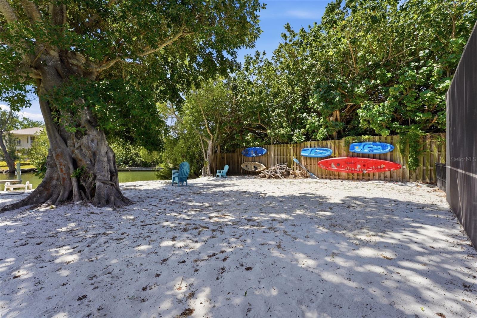 Sarasota, Florida, 34242, United States, 5 Bedrooms Bedrooms, ,4 BathroomsBathrooms,Residential,Active,2045533