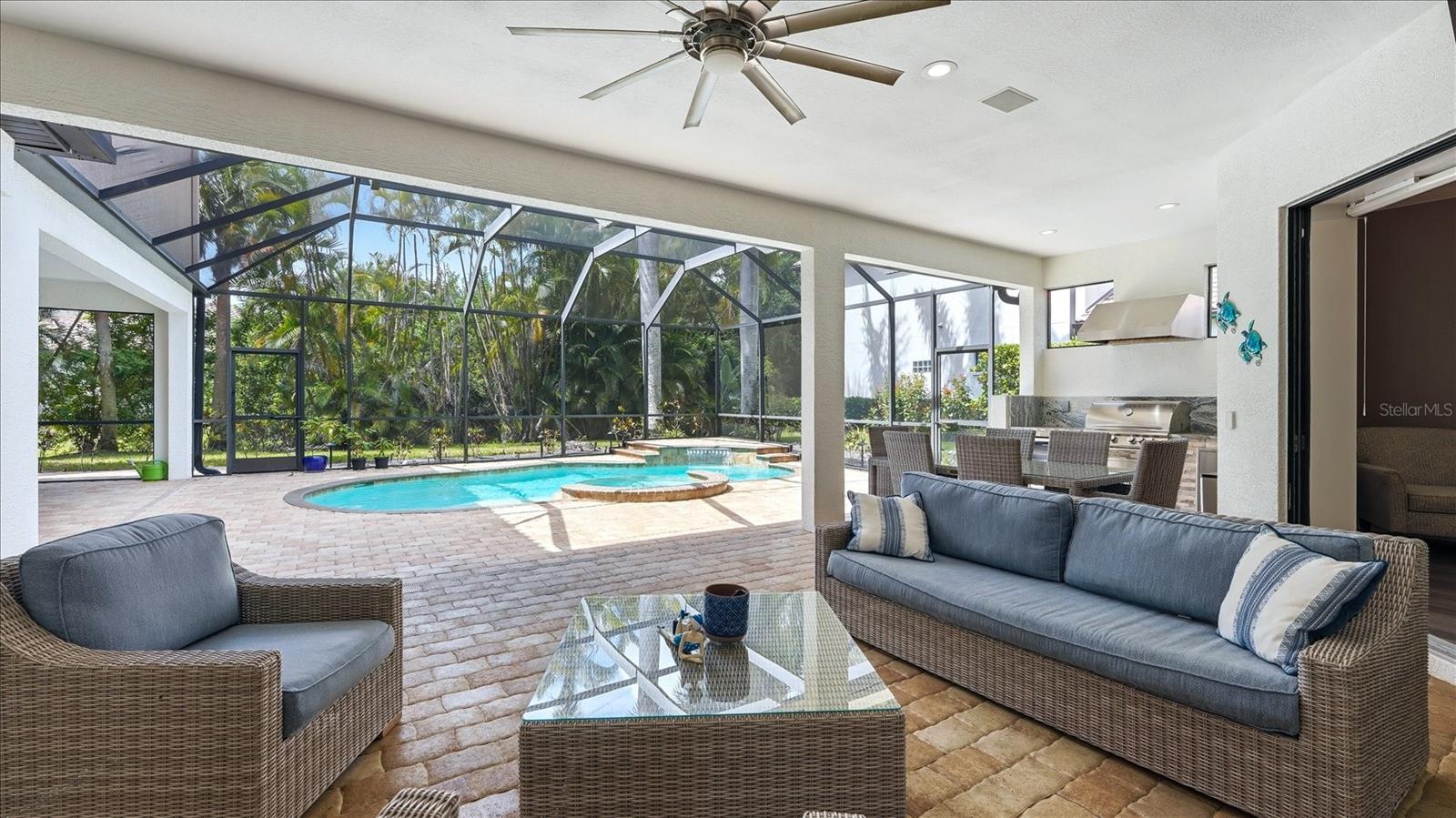 Sarasota, Florida, 34240, United States, 5 Bedrooms Bedrooms, ,4 BathroomsBathrooms,Residential,Active,2051990