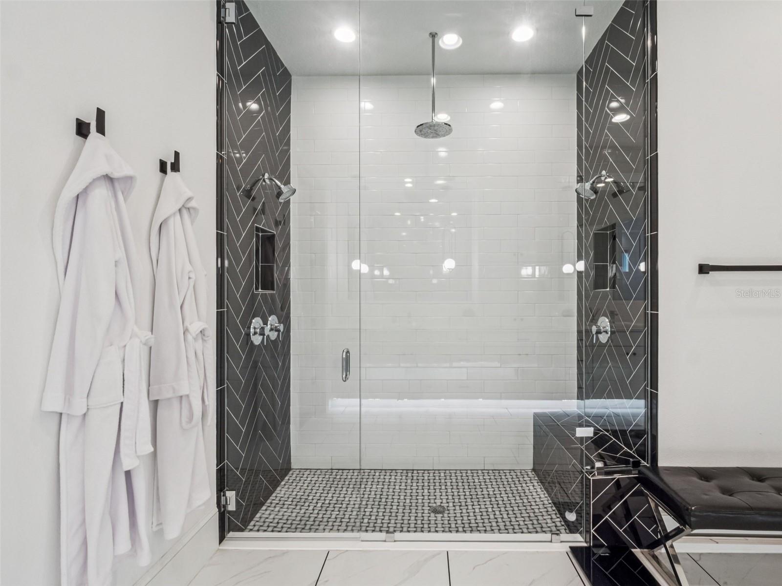 Winter Garden, Florida, 34787, United States, 5 Bedrooms Bedrooms, ,5 BathroomsBathrooms,Residential,Active,1969652