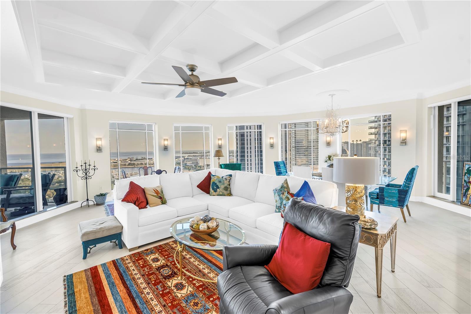 St Petersburg, Florida, 33701, United States, 2 Bedrooms Bedrooms, ,3 BathroomsBathrooms,Residential,Active,1993954