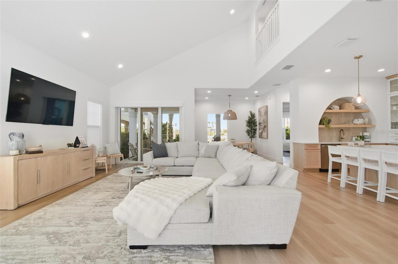 Palm Coast, Florida, 32137, United States, 5 Bedrooms Bedrooms, ,5 BathroomsBathrooms,Residential,Active,2006858