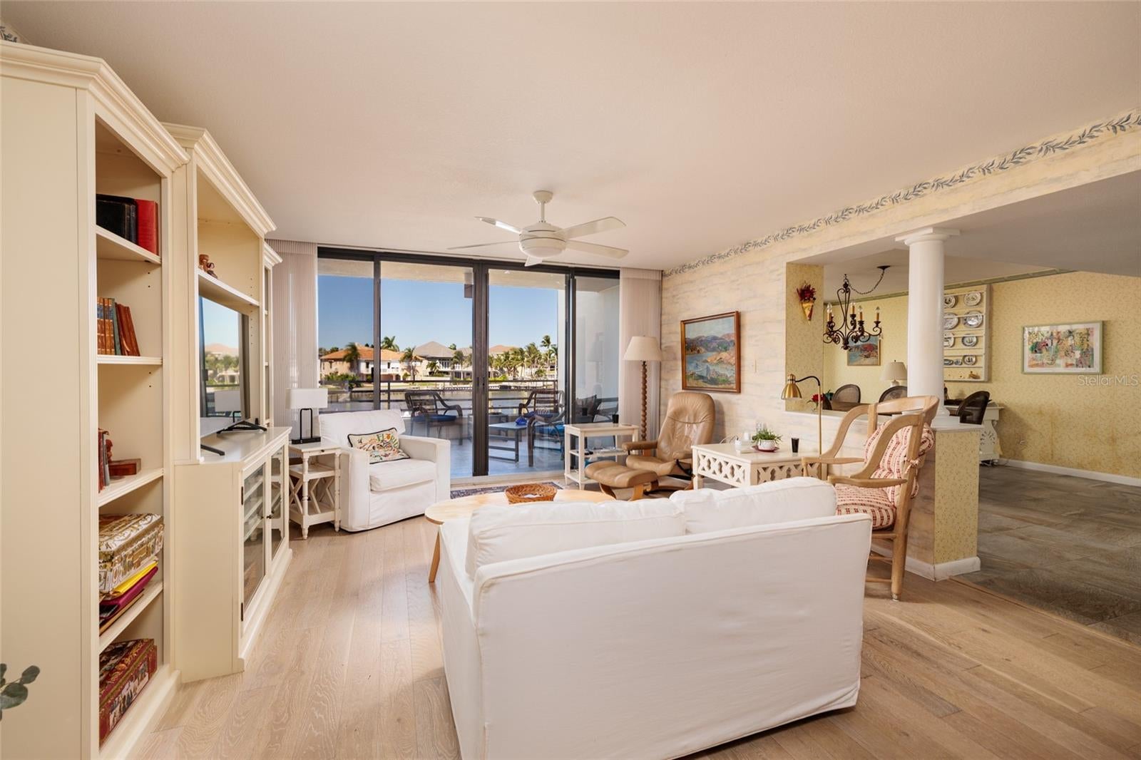 St Petersburg, Florida, 33707, United States, 4 Bedrooms Bedrooms, ,5 BathroomsBathrooms,Residential,Active,1985578