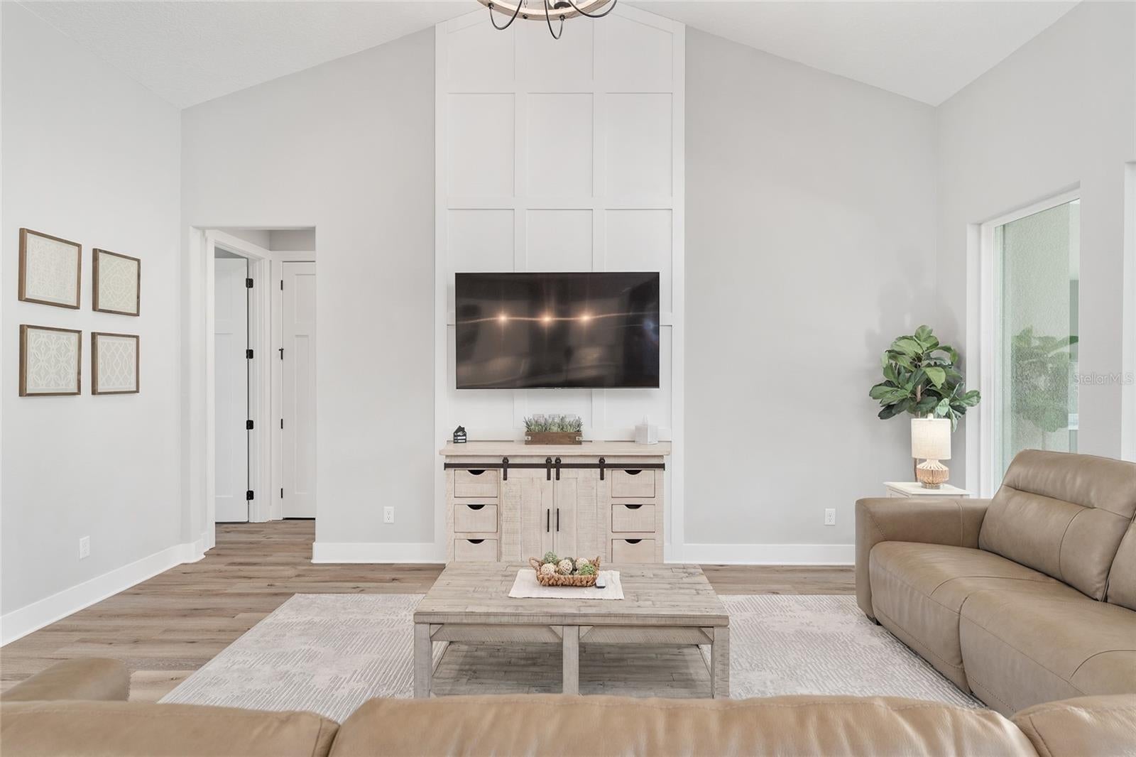 Oxford, Florida, 34484, United States, 4 Bedrooms Bedrooms, ,3 BathroomsBathrooms,Residential,Active,1936399