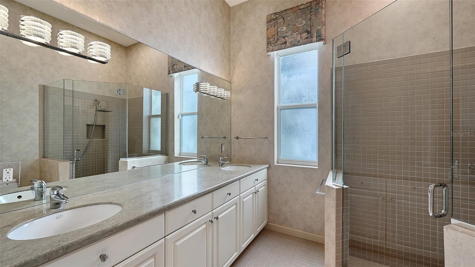 Sarasota, Florida, 34241, United States, 6 Bedrooms Bedrooms, ,5 BathroomsBathrooms,Residential,Active,2027822