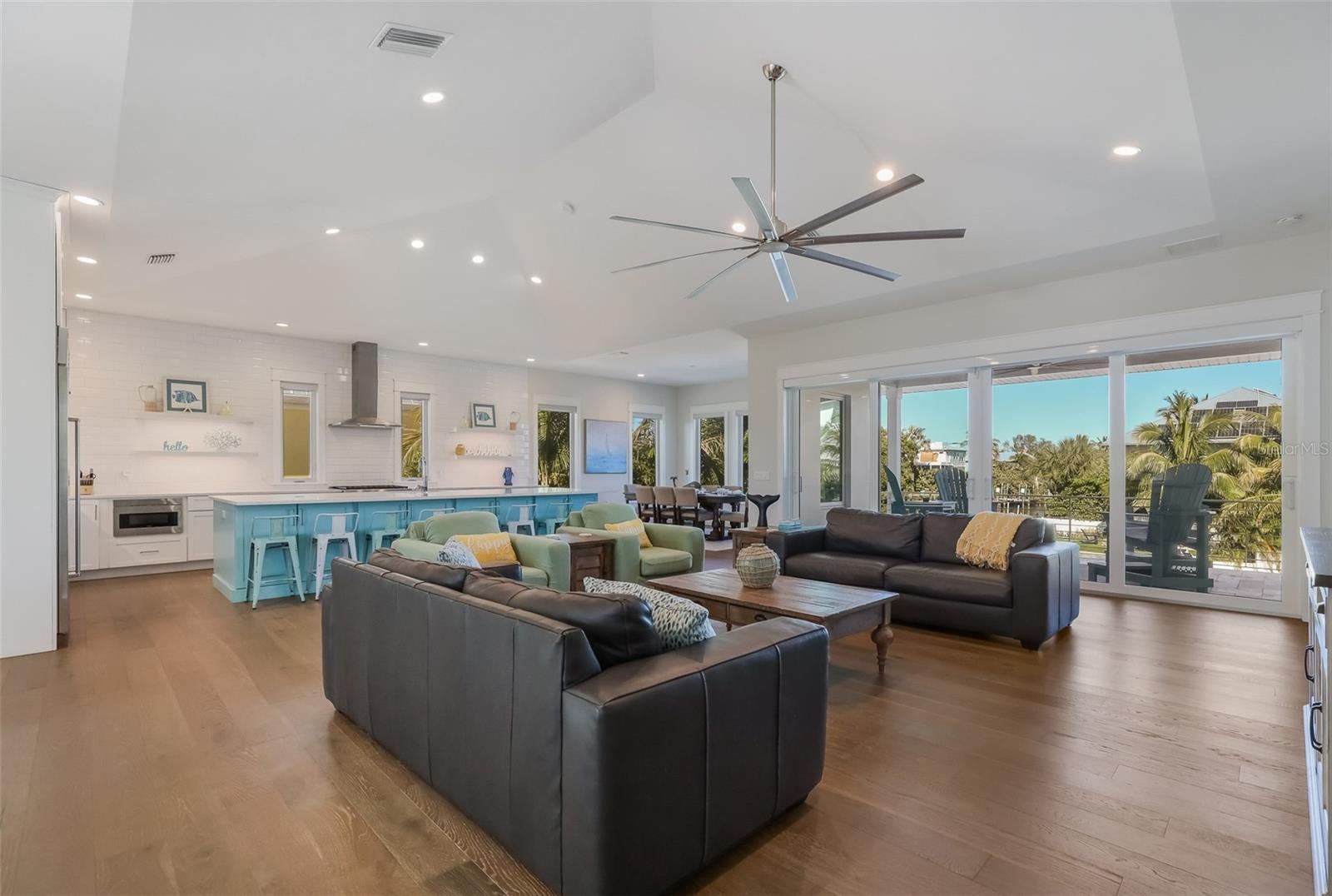 Anna Maria, Florida, 34216, United States, 4 Bedrooms Bedrooms, ,5 BathroomsBathrooms,Residential,Active,1886800