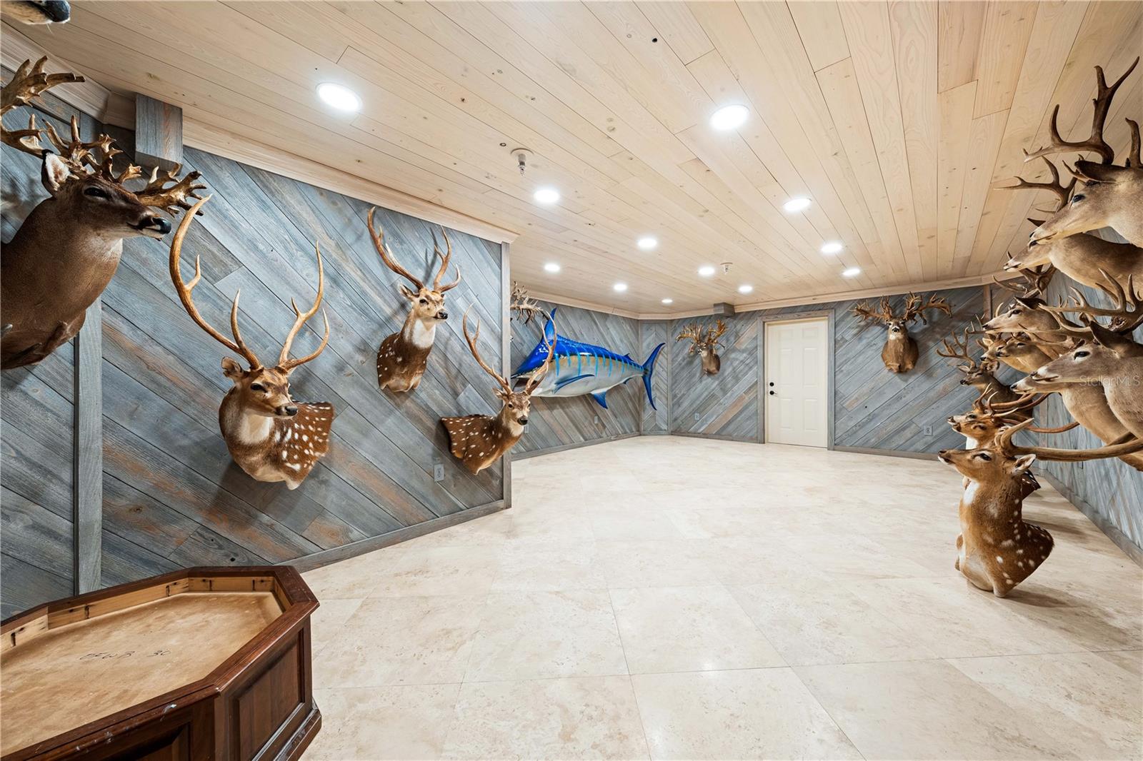 Sarasota, Florida, 34236, United States, 5 Bedrooms Bedrooms, ,6 BathroomsBathrooms,Residential,Active,1834475