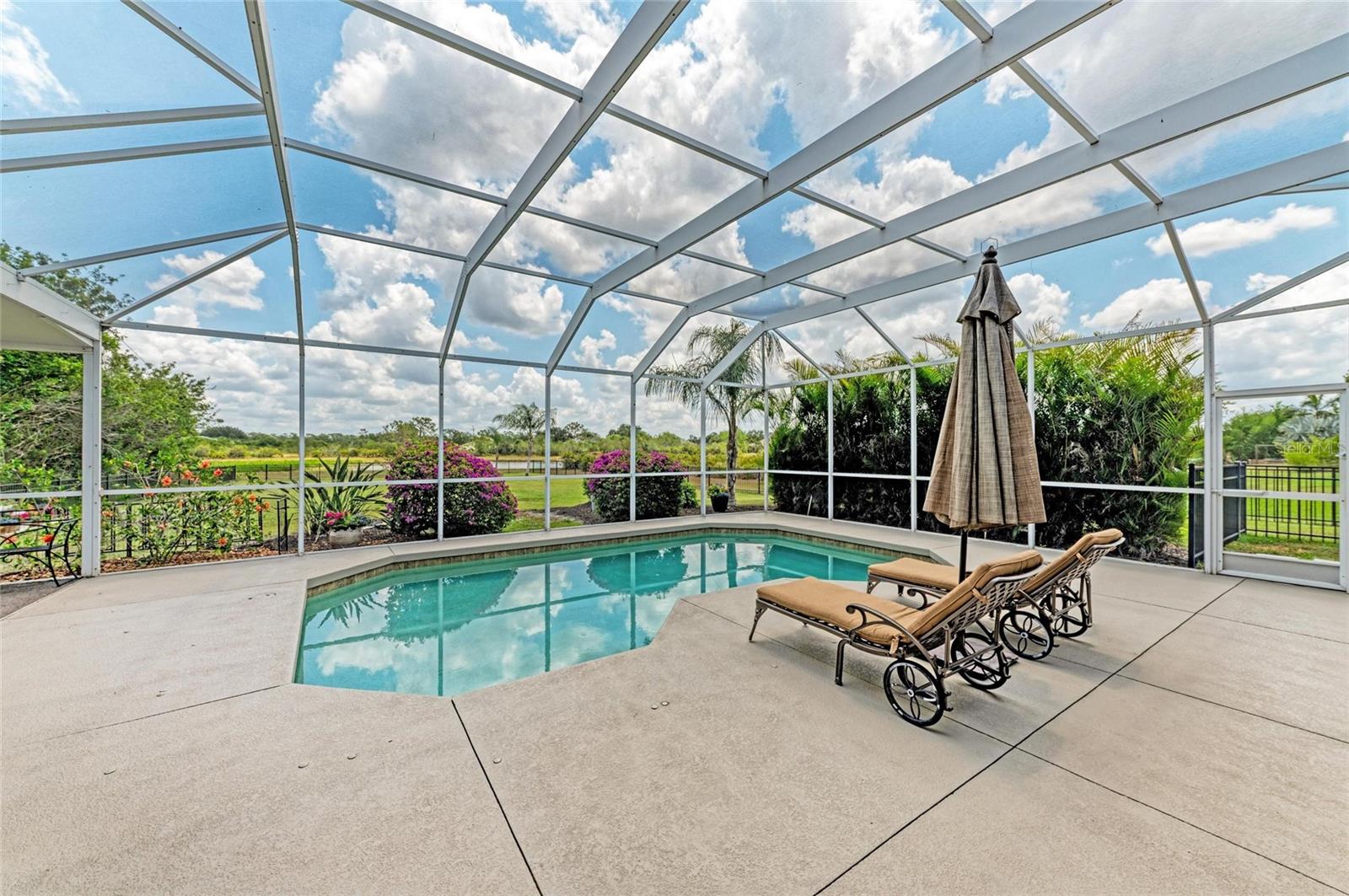 Bradenton, Florida, 34202, United States, 4 Bedrooms Bedrooms, ,4 BathroomsBathrooms,Residential,Active,1801045