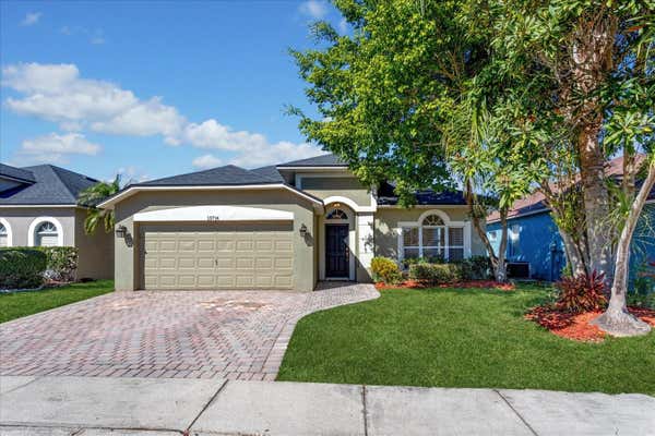 13714 HUNTWICK DR, ORLANDO, FL 32837, photo 1 of 32