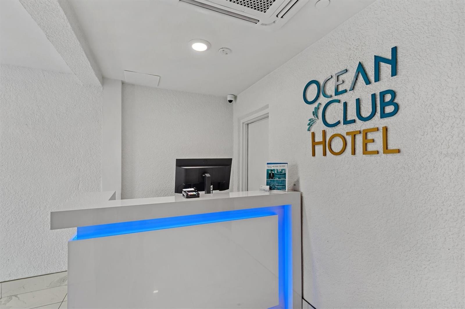 St Petersburg, Florida, 33706, United States, ,2 BathroomsBathrooms,Residential,Active,1701793