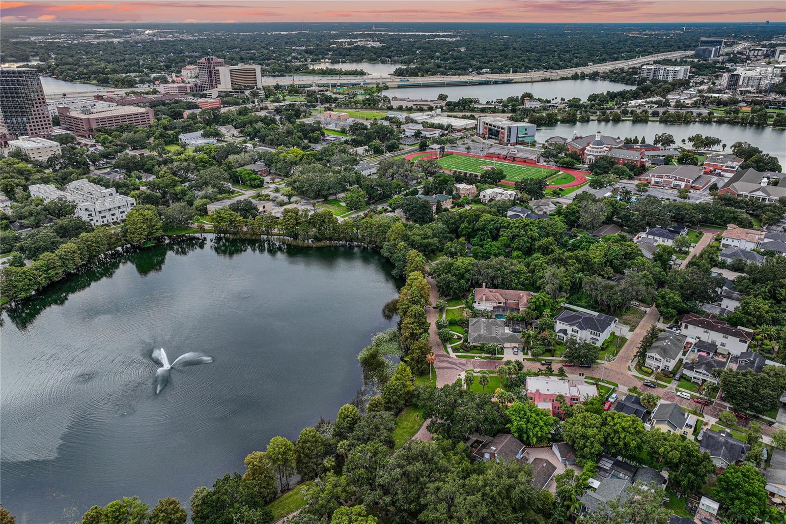 Orlando, Florida, 32803, United States, 5 Bedrooms Bedrooms, ,5 BathroomsBathrooms,Residential,Active,1926917