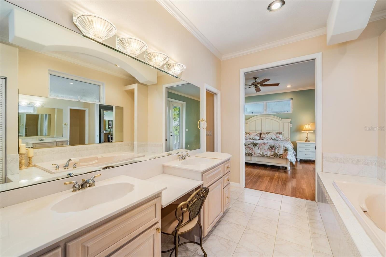 Crystal Beach, Florida, 34681, United States, 4 Bedrooms Bedrooms, ,6 BathroomsBathrooms,Residential,Active,1987215