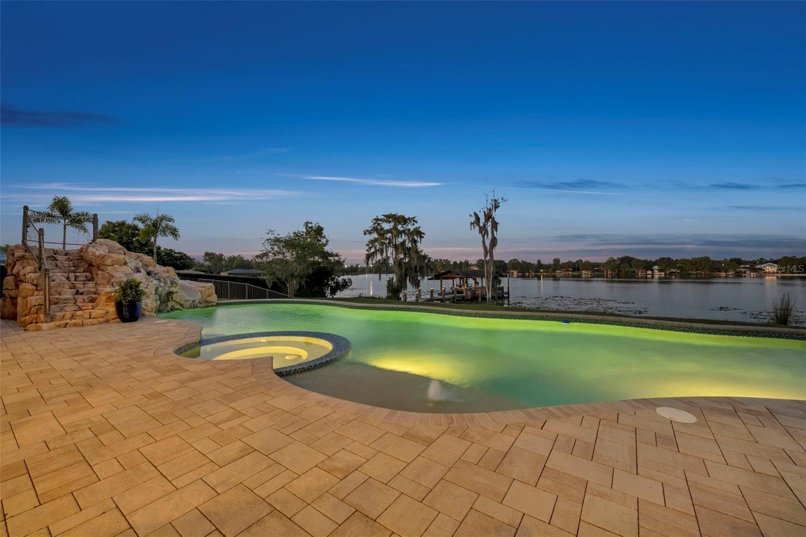 Oviedo, Florida, 32765, United States, 5 Bedrooms Bedrooms, ,5 BathroomsBathrooms,Residential,Active,1952070