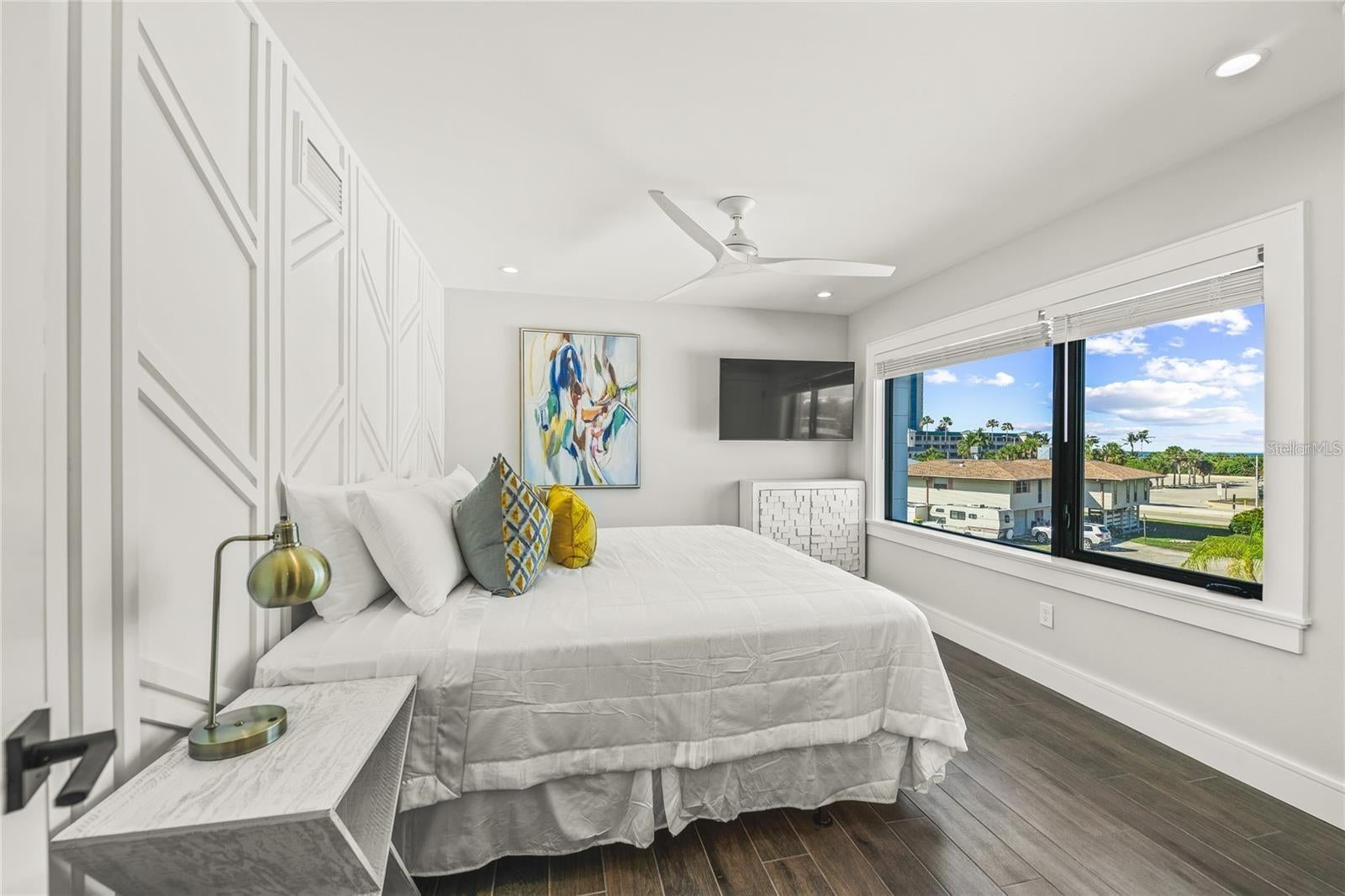 Sarasota, Florida, 34236, United States, 6 Bedrooms Bedrooms, ,8 BathroomsBathrooms,Residential,Active,1773155