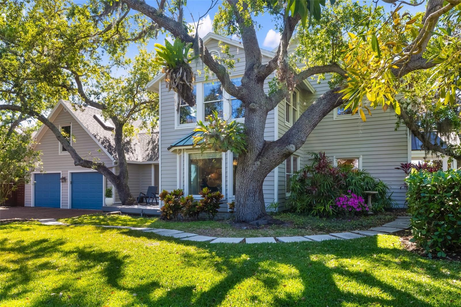 Sarasota, Florida, 34231, United States, 4 Bedrooms Bedrooms, ,4 BathroomsBathrooms,Residential,Active,1999174