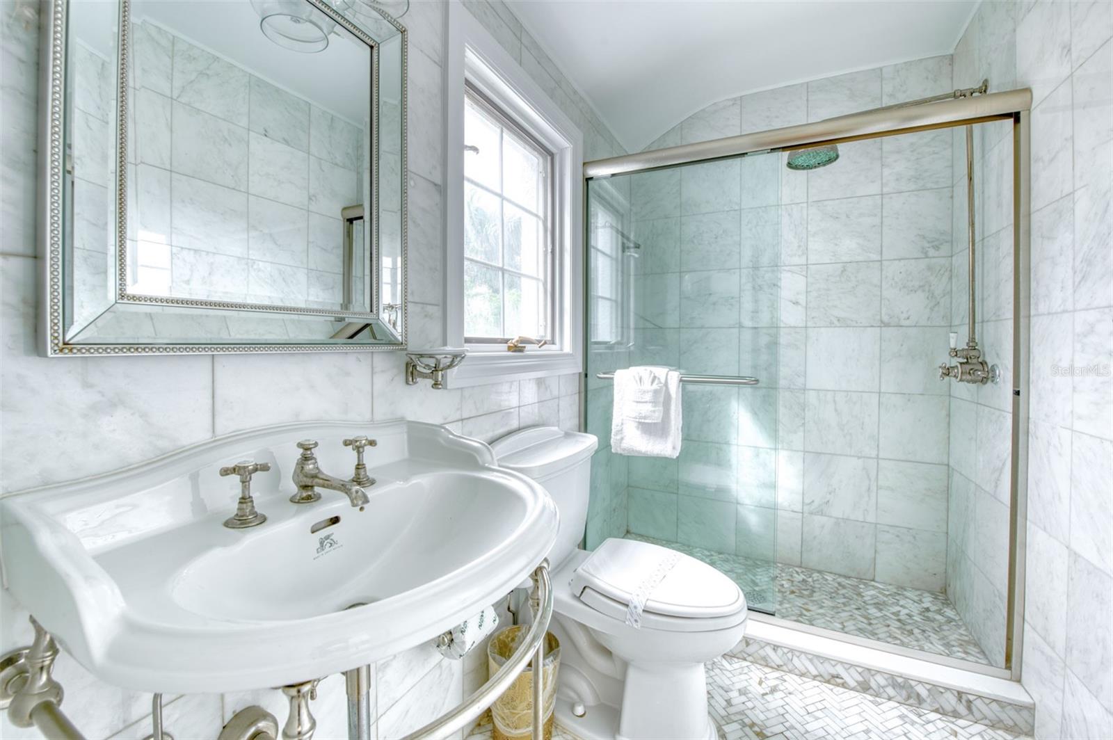 Sarasota, Florida, 34236, United States, 4 Bedrooms Bedrooms, ,4 BathroomsBathrooms,Residential,Active,2045025