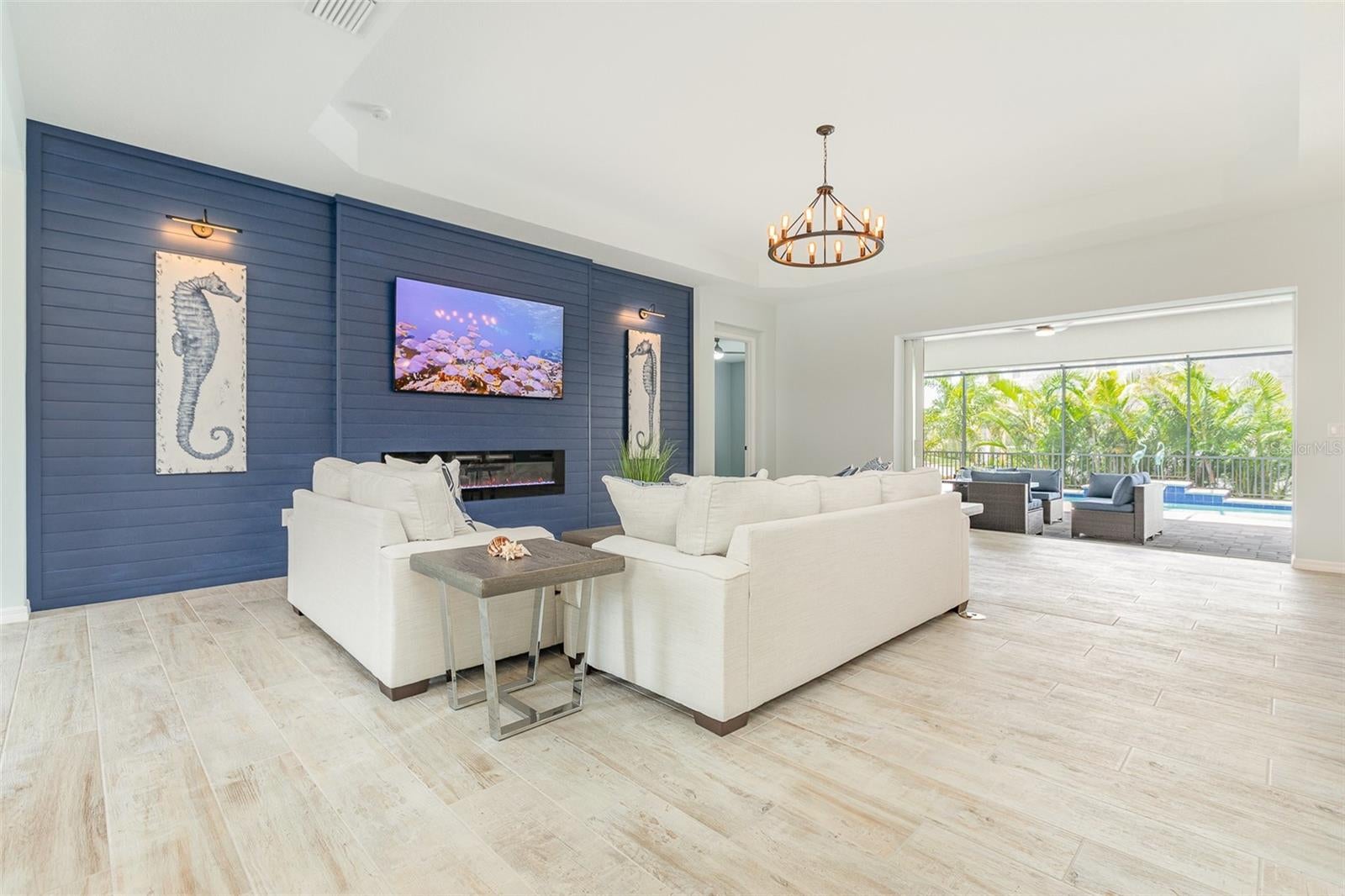 Bradenton, Florida, 34209, United States, 5 Bedrooms Bedrooms, ,3 BathroomsBathrooms,Residential,Active,1902926