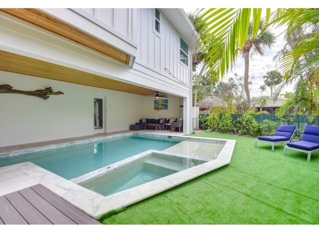 Holmes Beach, Florida, 34217, United States, 4 Bedrooms Bedrooms, ,3 BathroomsBathrooms,Residential,Active,2008300