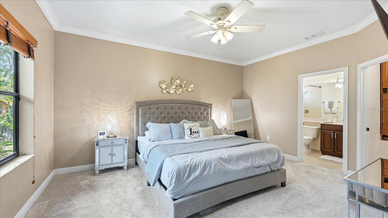 Sarasota, Florida, 34240, United States, 5 Bedrooms Bedrooms, ,4 BathroomsBathrooms,Residential,Active,2051990