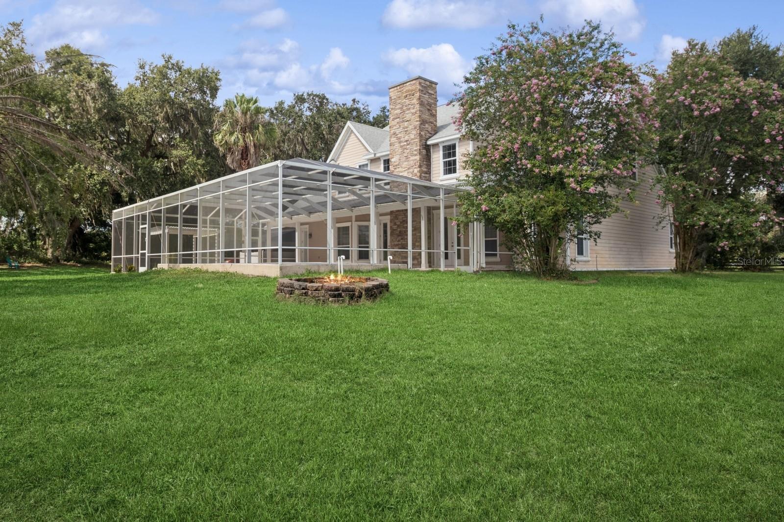 Fruitland Park, Florida, 34731, United States, 7 Bedrooms Bedrooms, ,6 BathroomsBathrooms,Residential,Active,1894791