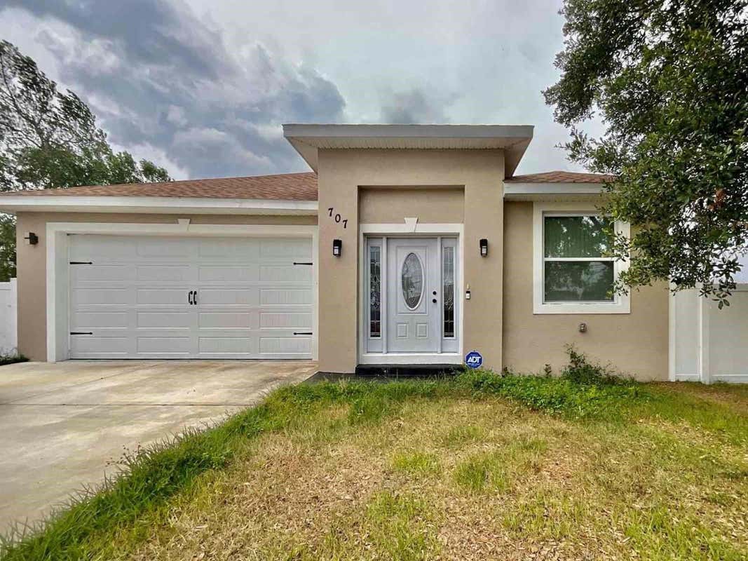 707 SE 4TH ST, MULBERRY, FL 33860, photo 1 of 24