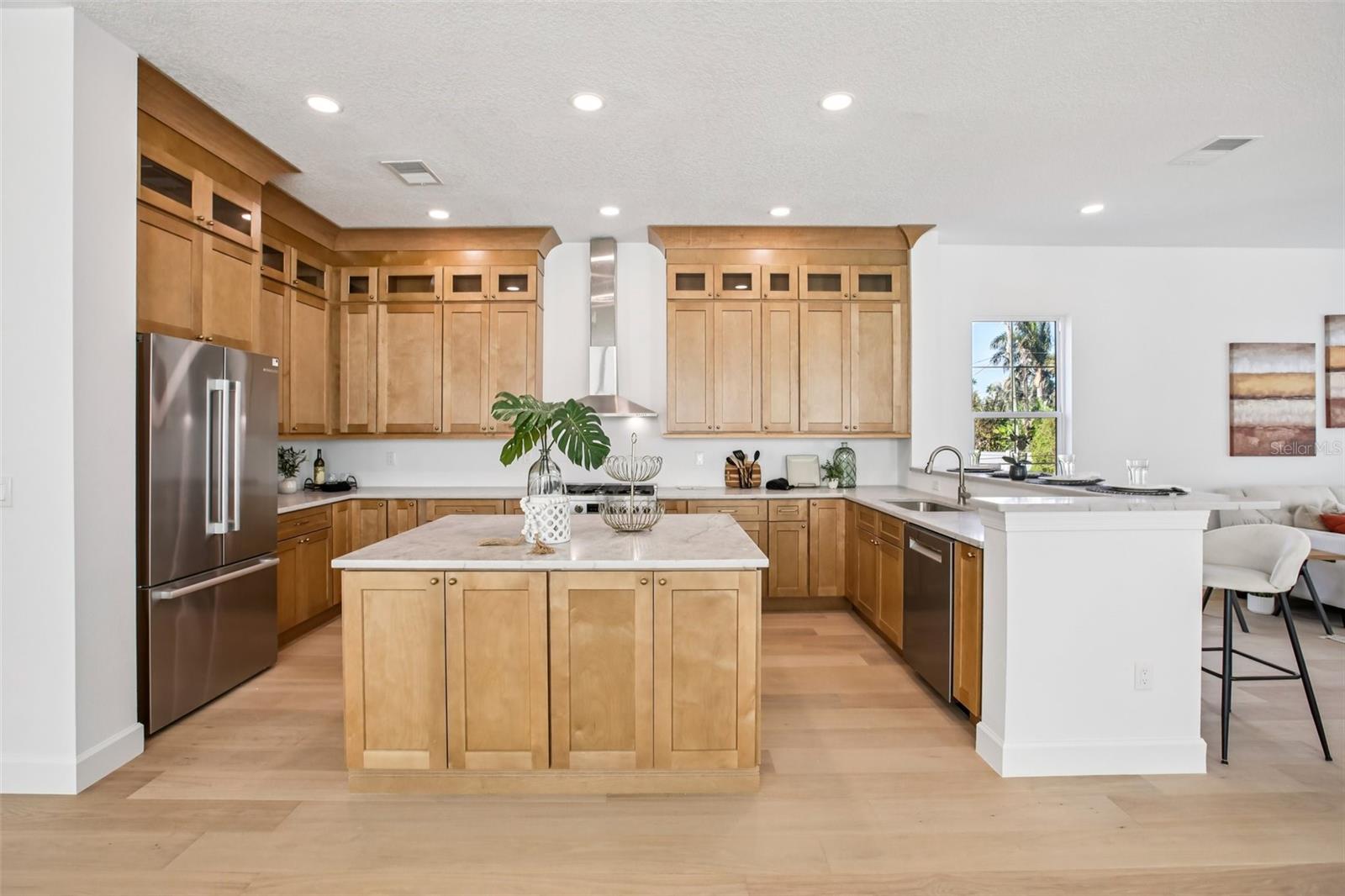 St Petersburg, Florida, 33704, United States, 4 Bedrooms Bedrooms, ,4 BathroomsBathrooms,Residential,Active,2006891