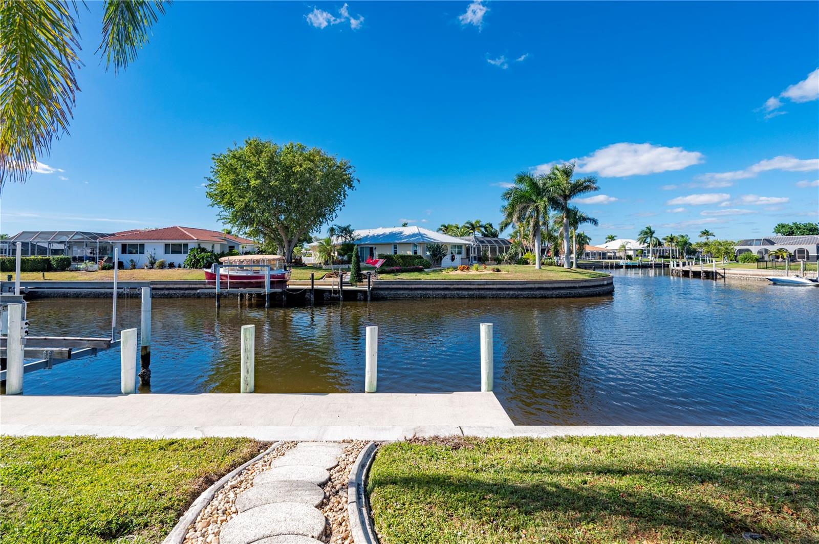 Punta Gorda, Florida, 33950, United States, 5 Bedrooms Bedrooms, ,5 BathroomsBathrooms,Residential,Active,2007175