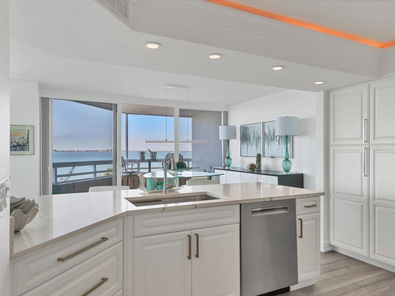 Sarasota, Florida, 34236, United States, 2 Bedrooms Bedrooms, ,2 BathroomsBathrooms,Residential,Active,1987245