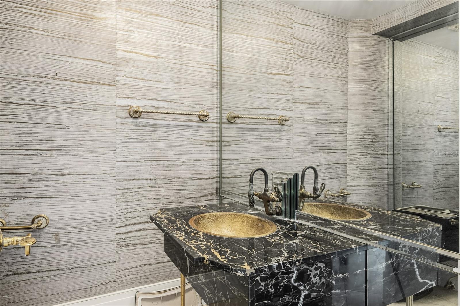 Longwood, Florida, 32779, United States, 4 Bedrooms Bedrooms, ,6 BathroomsBathrooms,Residential,Active,2006962