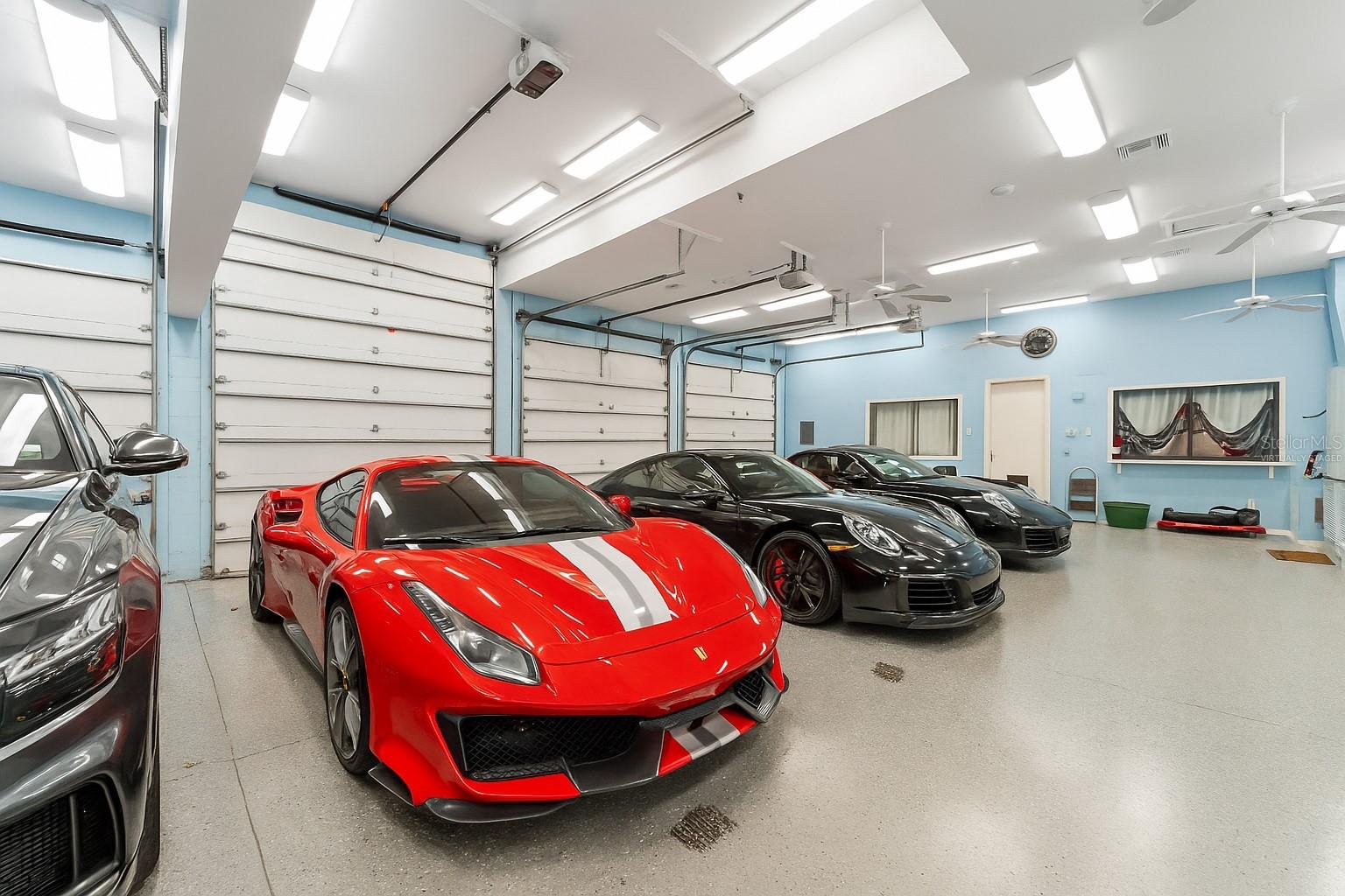 Longwood, Florida, 32779, United States, 10 Bedrooms Bedrooms, ,17 BathroomsBathrooms,Residential,Active,1914816