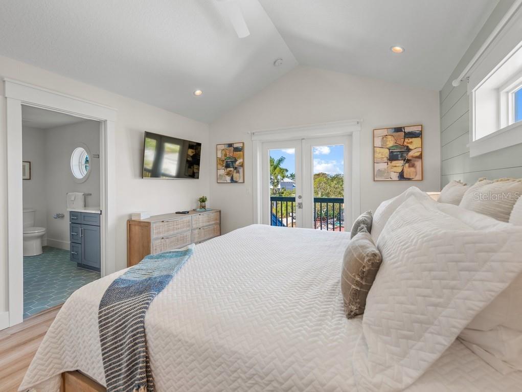 Sarasota, Florida, 34236, United States, 8 Bedrooms Bedrooms, ,10 BathroomsBathrooms,Residential,Active,2044131