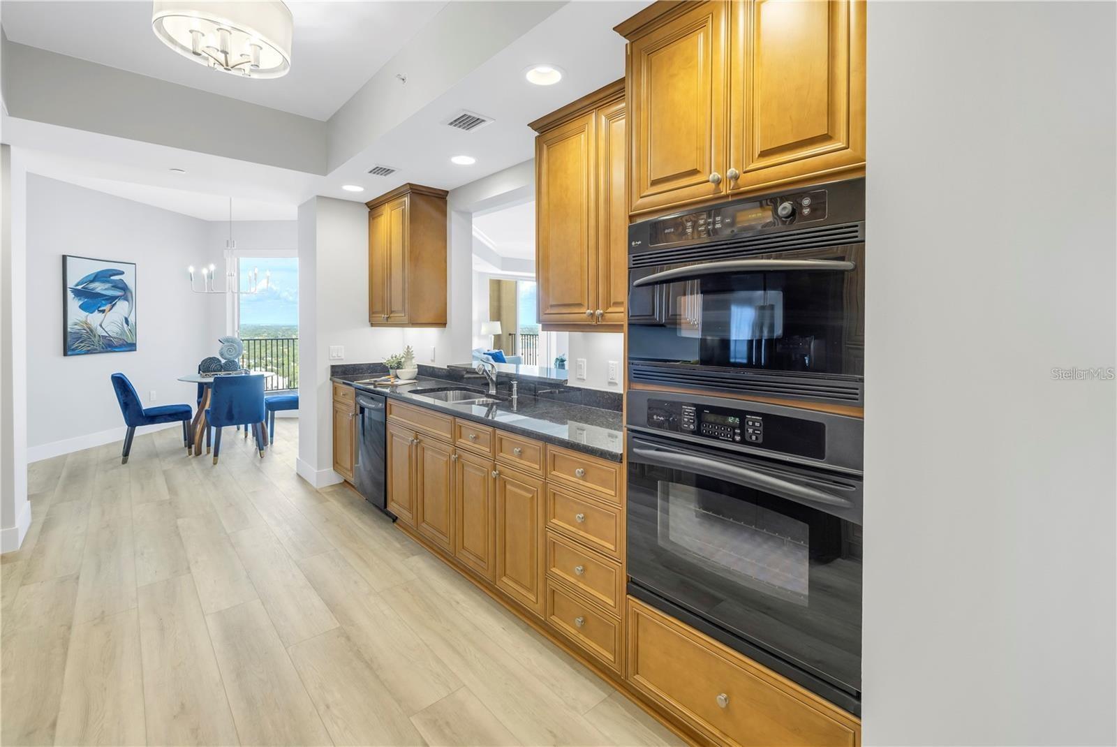 St Petersburg, Florida, 33701, United States, 2 Bedrooms Bedrooms, ,3 BathroomsBathrooms,Residential,Active,1888963