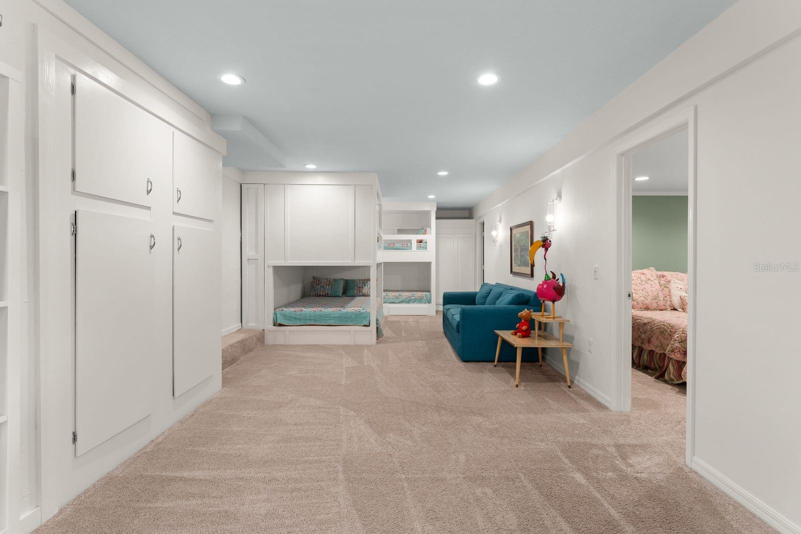 Eustis, Florida, 32726, United States, 4 Bedrooms Bedrooms, ,3 BathroomsBathrooms,Residential,Active,1953638