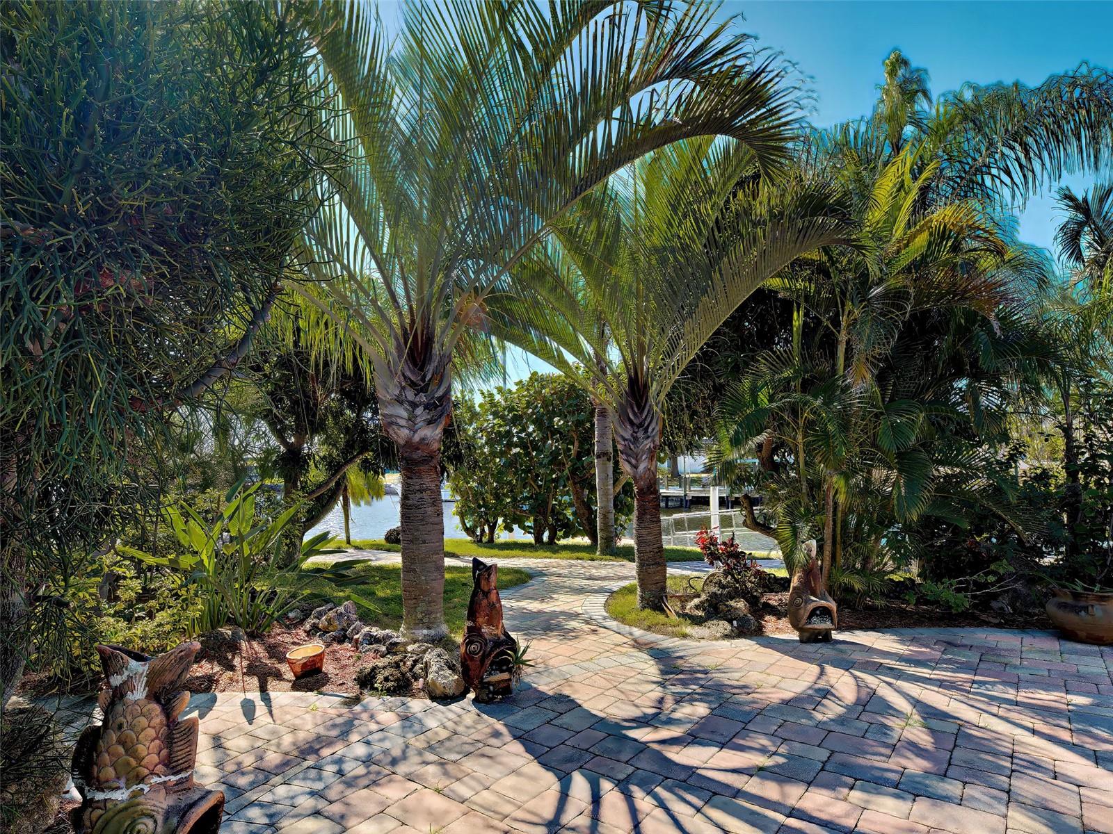 Port Charlotte, Florida, 33952, United States, 4 Bedrooms Bedrooms, ,5 BathroomsBathrooms,Residential,Active,1996574