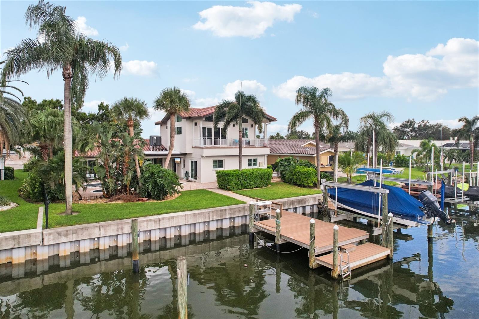 St Petersburg, Florida, 33703, United States, 4 Bedrooms Bedrooms, ,4 BathroomsBathrooms,Residential,Active,1934835