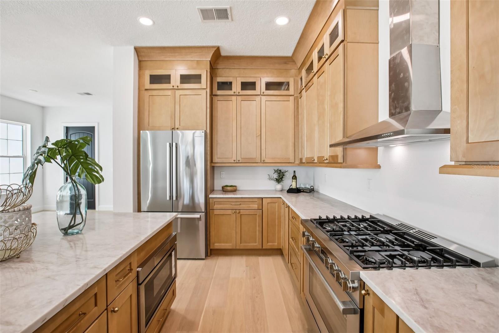 St Petersburg, Florida, 33704, United States, 4 Bedrooms Bedrooms, ,4 BathroomsBathrooms,Residential,Active,2015262